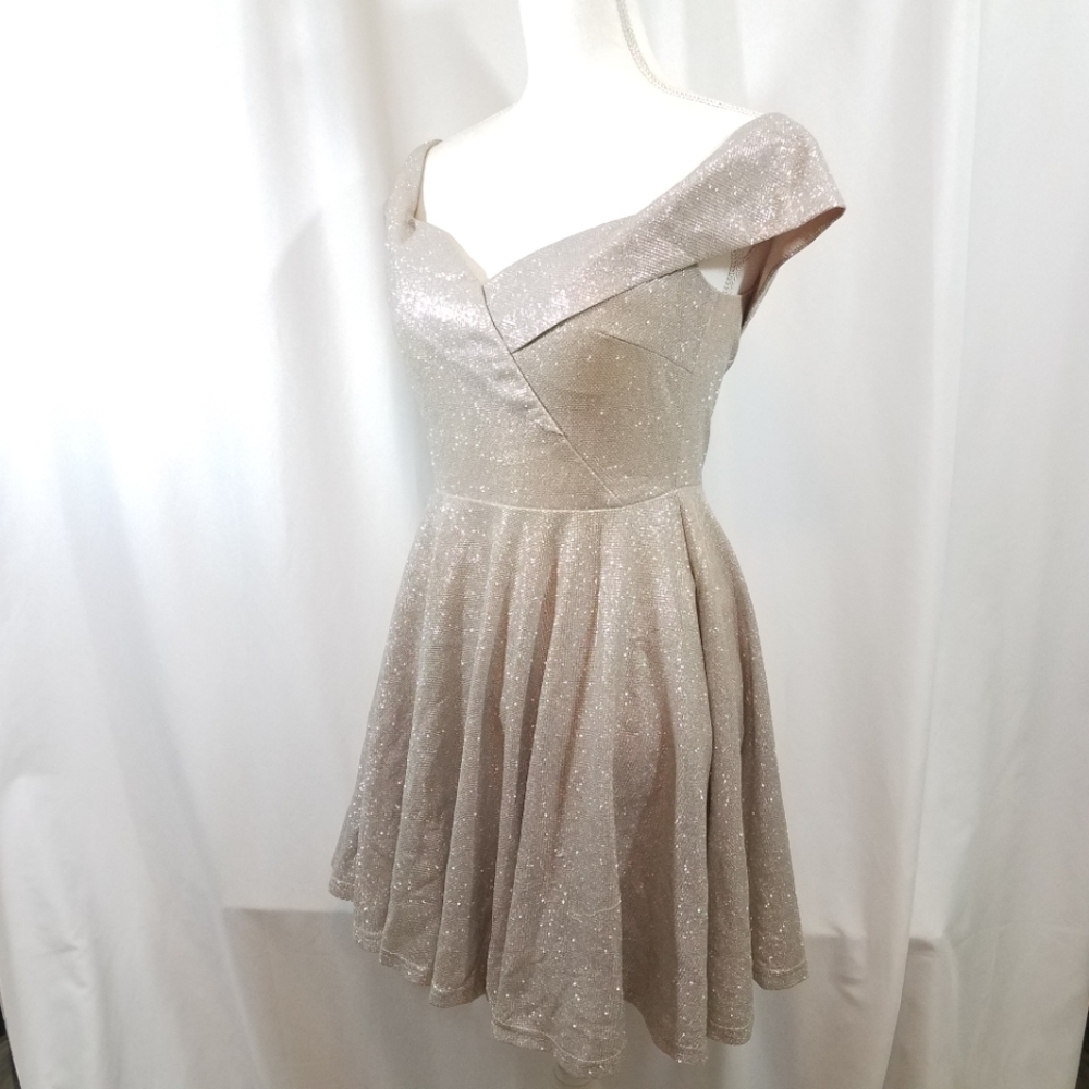 Lulus Sweet Dreamer Off the Shoulder Metallic Skater Dress M
